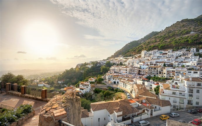Where to Live in Costa Del Sol? Best Places to Choose